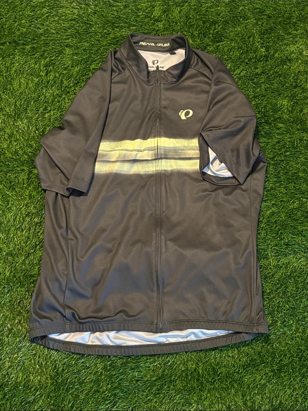 Pearl Izumi Dark Gray  Cycling Jersey with Reflective Stripe Large